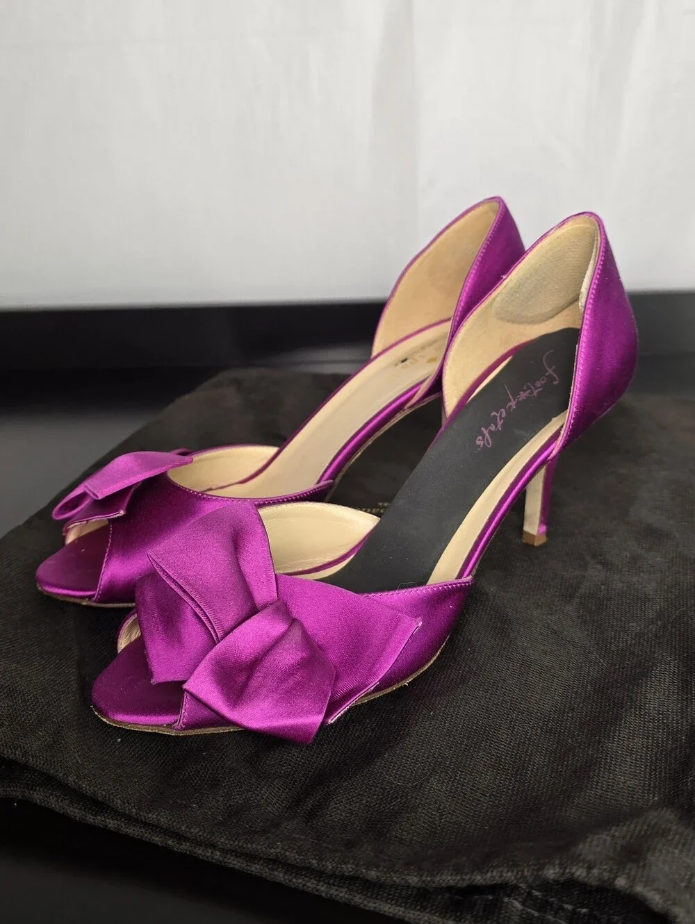 Kate Spade Fuchsia Satin Peep-Toe D'Orsay Heels with Bow Accent in Size 8